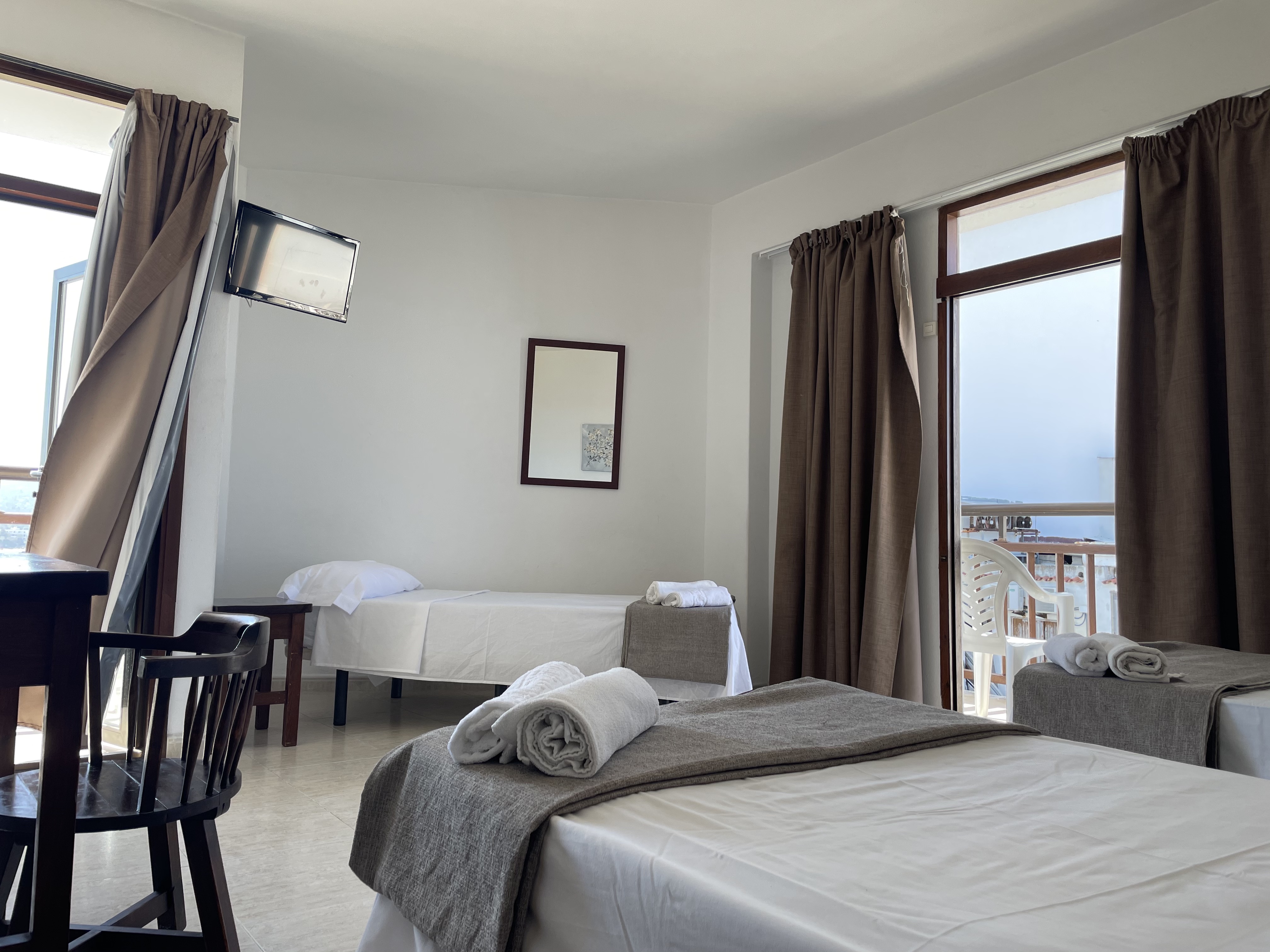 Hotel Galera - Habitacin Doble con cama supletoria 